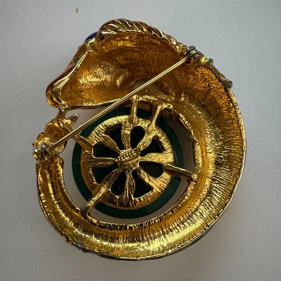 Vintage Gem Craft ram's head brooch in gold metal, enamel and glass stones - Picture 4 of 9
